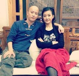 知名娱乐博主和娱乐博主,知名娱乐博主与娱乐博主巅峰对决